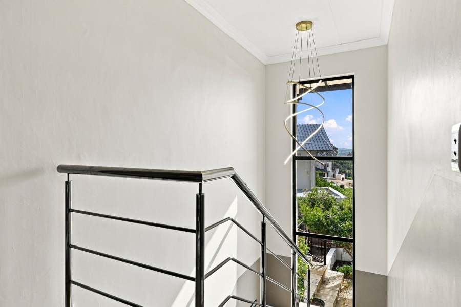 5 Bedroom Property for Sale in Stonehurst Mountain Estate Western Cape
